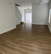 8432 NW 107 Ct in Doral, FL - Building Photo - Building Photo