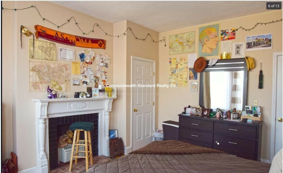 17 Highgate St, Unit 9 in Boston, MA - Foto de edificio