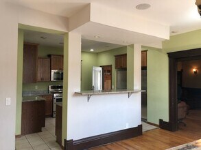 1016 14th Ave SE-Unit -c08316d9-c2a2-11ed-97bc-125442a9a26d in Minneapolis, MN - Building Photo - Building Photo