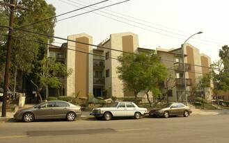 Las Palmas Gardens in Los Angeles, CA - Building Photo