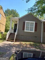 2036 Charter Manor in Lithonia, GA - Building Photo