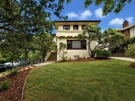 4 Portsmouth Rd in Piedmont, CA - Building Photo