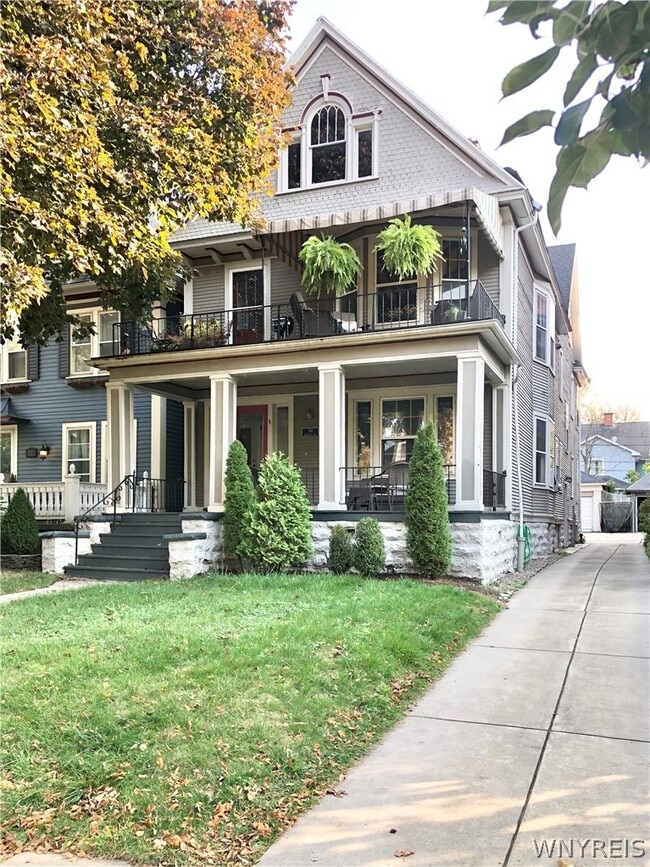 property at 711 Lafayette Ave