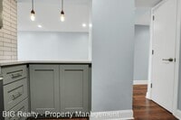 324 Hermit St photo'