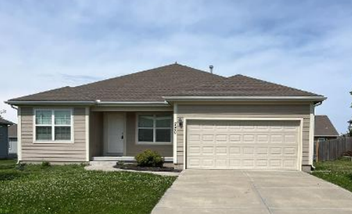 730 S Cypress St in Gardner, KS - Building Photo