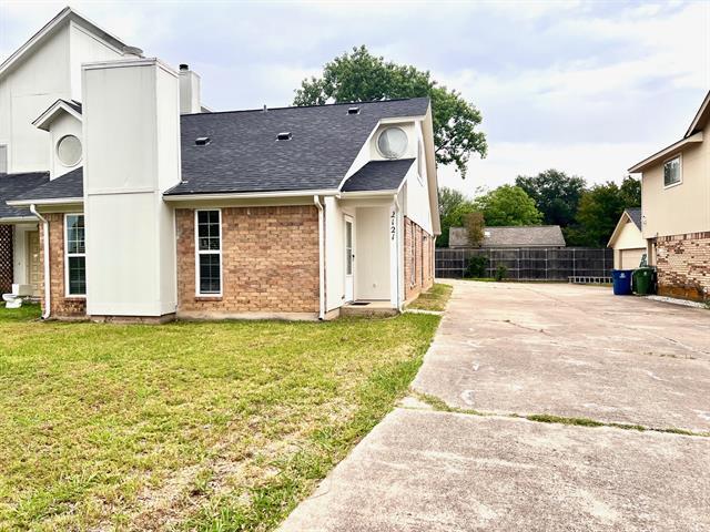 property at 2121 Stone Moss Ln
