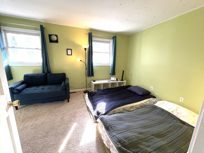 40 Cummings Rd, Unit 5 in Boston, MA - Building Photo - Building Photo