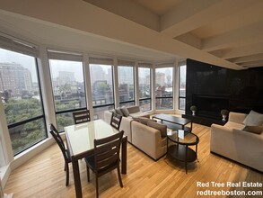 113 Beacon St, Unit PH in Boston, MA - Building Photo - Building Photo