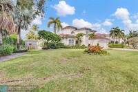 1061 Harbor Ct in Hollywood, FL - Foto de edificio - Building Photo