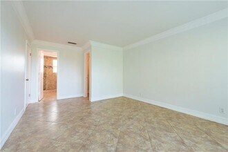 2420 SE 17th St, Unit 404C in Fort Lauderdale, FL - Building Photo - Building Photo