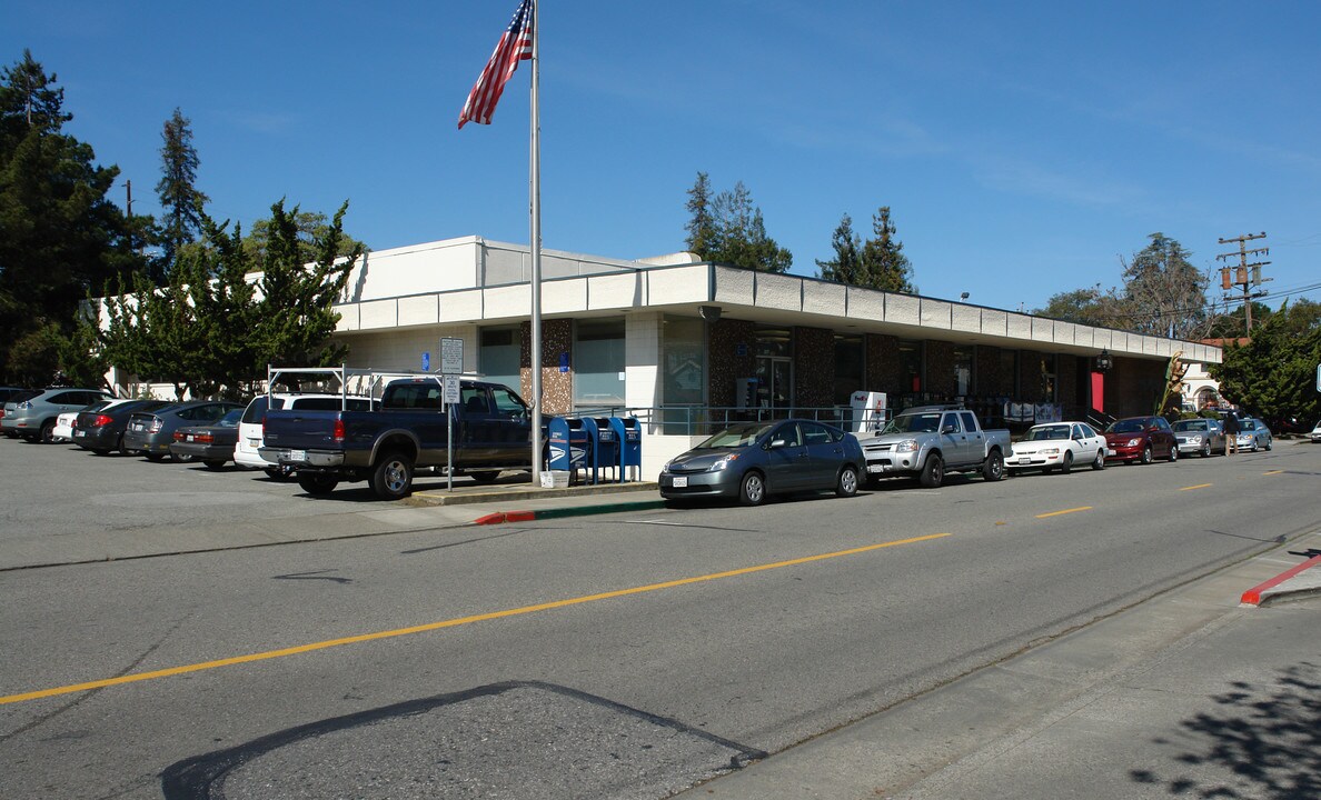 100 First Street in Los Altos, CA - Foto de edificio