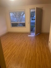 37136 Gore Dr in Lebanon, OR - Building Photo - Building Photo