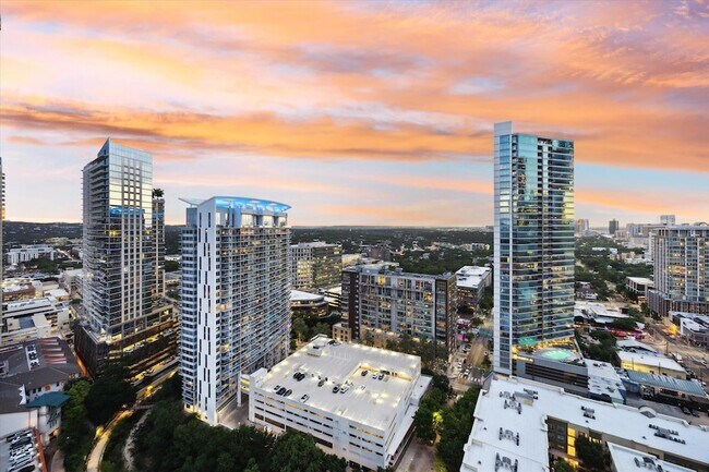 301 West Ave, Unit 2502 in Austin, TX - Building Photo - Building Photo