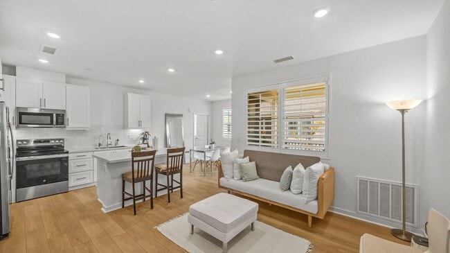 property at 6123 Valentina Wy
