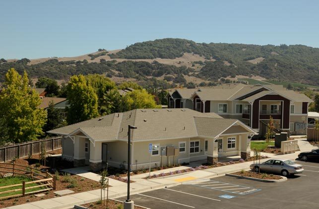 Sonoma Garden Apartments in Santa Rosa, CA - Foto de edificio