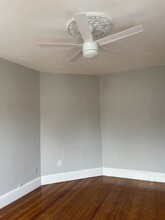 700 Boston Post Rd in Weston, MA - Building Photo - Building Photo