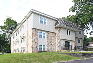 Riverview Oaks Apartments