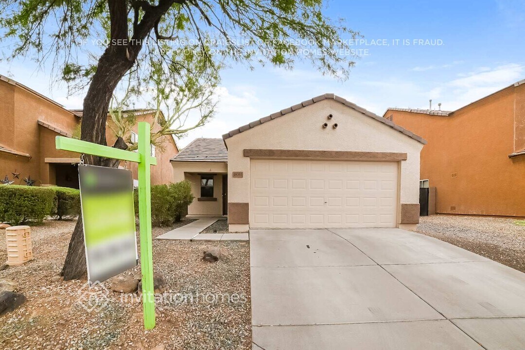 18365 W Eva St in Waddell, AZ - Building Photo