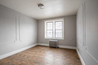 442-446 Monroe St. in Passaic, NJ - Building Photo - Interior Photo