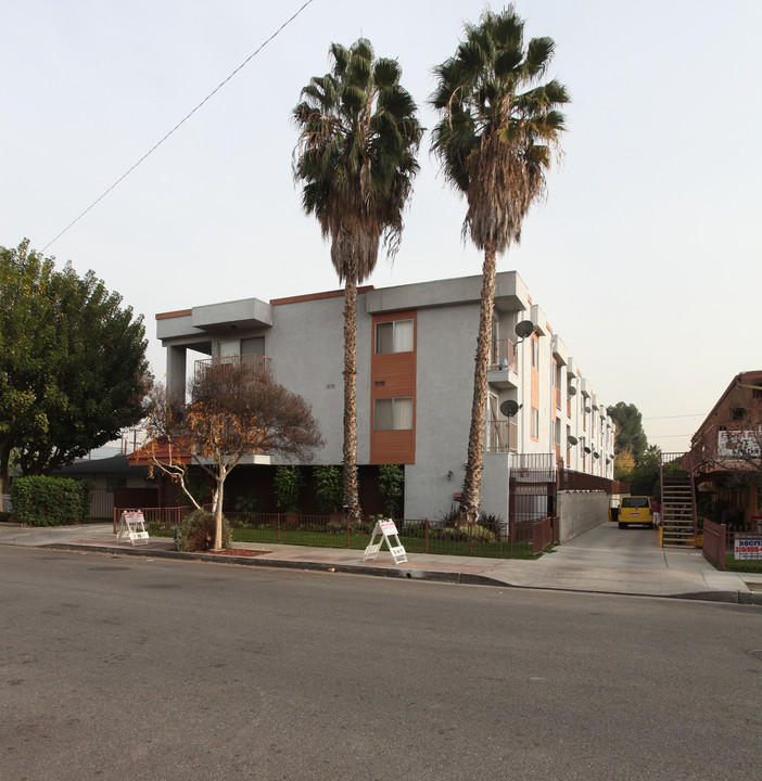 228 W Verdugo Ave in Burbank, CA - Building Photo