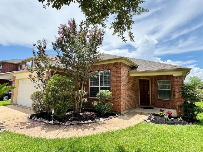 property at 2015 Lansing Cove Dr