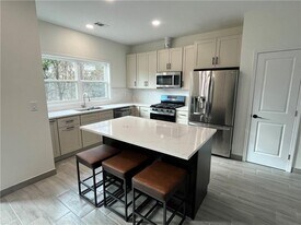 4500 Kings Lake Dr in Marietta, GA - Building Photo