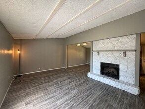 2217 Memphis Dr in Norman, OK - Building Photo - Building Photo