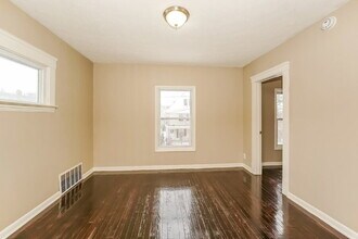 3870 W 19th St in Cleveland, OH - Building Photo - Building Photo