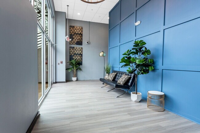 542 Boulevard NE in Atlanta, GA - Foto de edificio - Building Photo