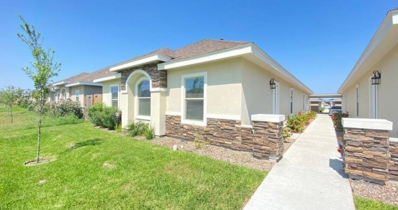 1804 Jackson St, Unit 4 in Weslaco, TX - Building Photo