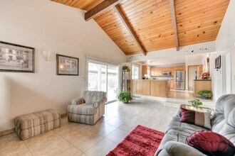 1703 Russell Way in Roseville, CA - Building Photo - Building Photo