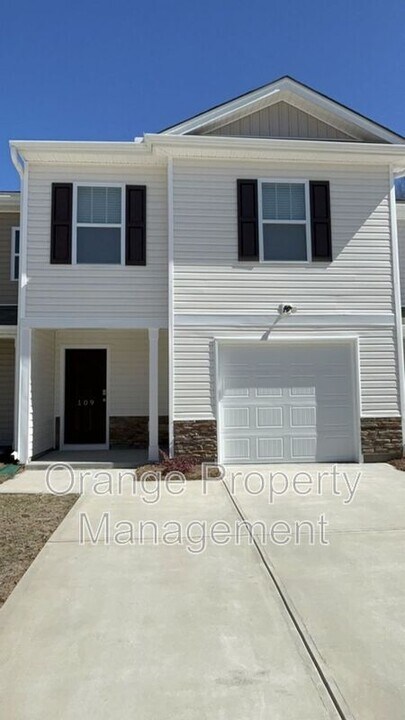 109 Oakmont Valley Trl in Seneca, SC - Building Photo
