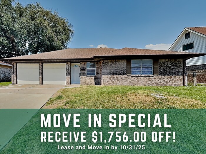 722 E Brown Ln in Deer Park, TX - Foto de edificio