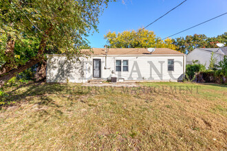 2309 W Graber St in Wichita, KS - Building Photo - Building Photo