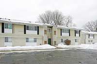 Jamestown Village in Warren, MI - Foto de edificio - Building Photo