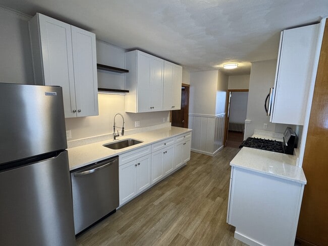 6 Rutland St, Unit 6 in Hudson, MA - Building Photo - Building Photo