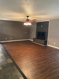 304 Furlong Dr photo'