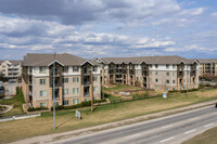 6923 16 Ave SE in Calgary, AB - Building Photo - Building Photo