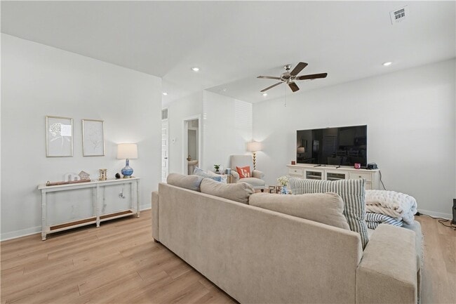 property at 4885 W Triangle St