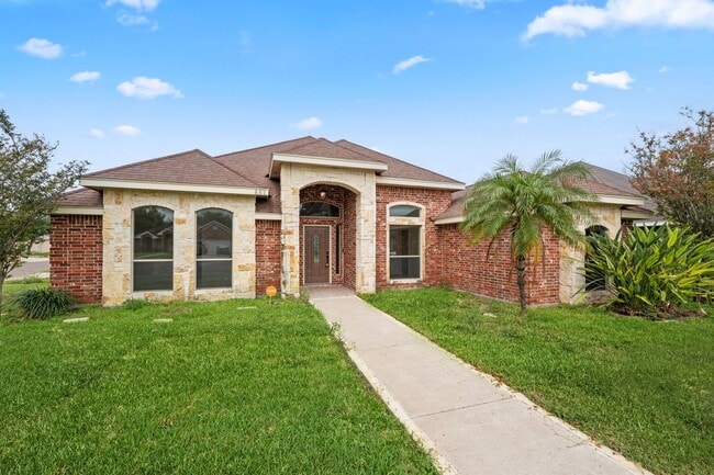 property at 467 N Drennan St