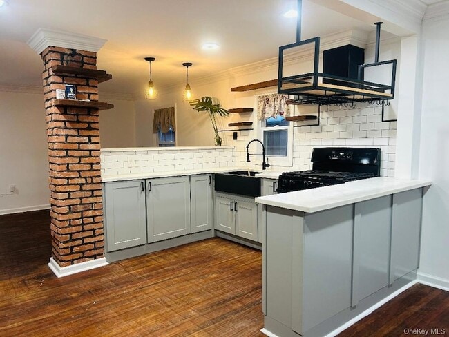 67 Schneider Ave in Highland Falls, NY - Building Photo - Building Photo