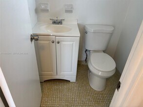 1701 Washington St in Hollywood, FL - Building Photo - Building Photo