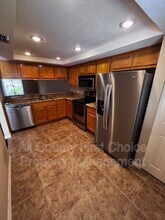 39650 US Hwy 19 N in Tarpon Springs, FL - Foto de edificio - Building Photo