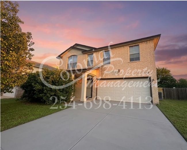 1002 Clayton Dr