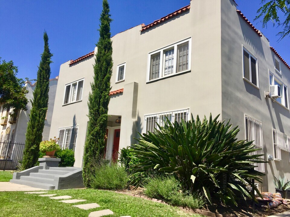 156 S Catalina St, Unit 156 in Los Angeles, CA - Building Photo