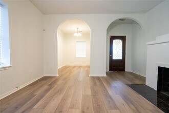 2314 Ruth St in Houston, TX - Building Photo - Building Photo