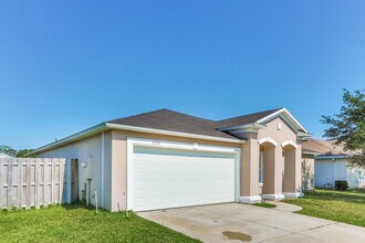 1716 Hollow Glen Dr in Middleburg, FL - Building Photo - Building Photo