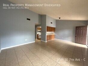 3009 SE 7th Ave in Ocala, FL - Building Photo - Building Photo