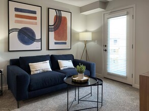 The Knock Apartments in Lincoln, NE - Foto de edificio - Building Photo