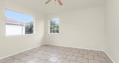 19338 Montclair Meadow Ln in Katy, TX - Building Photo - Building Photo